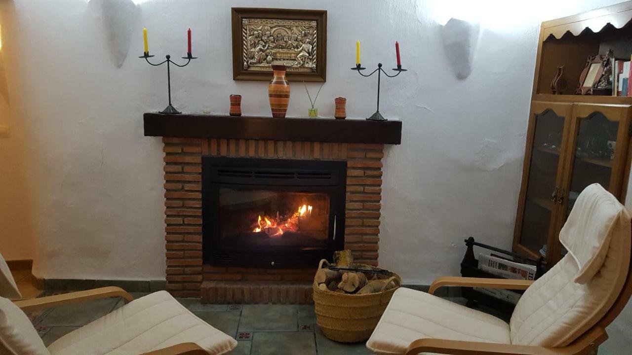 Cuevas del Campo Alojamiento Rural, Cueva De La Abuela المظهر الخارجي الصورة